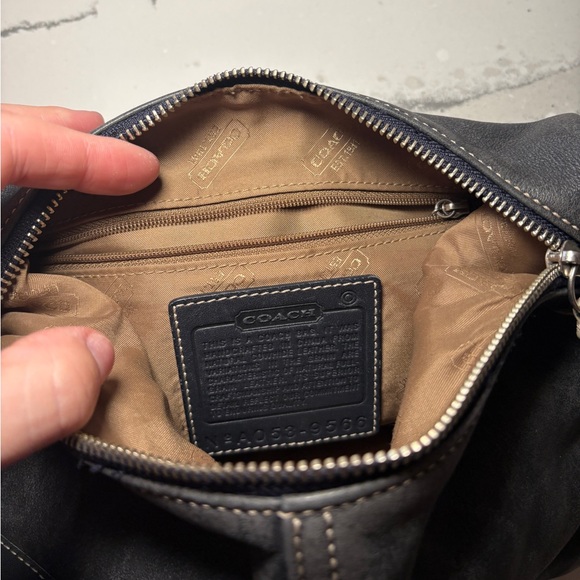 Vintage Coach 9564 Leather Legacy Demi Hobo Shoulder Bag Black & White - Picture 7 of 10